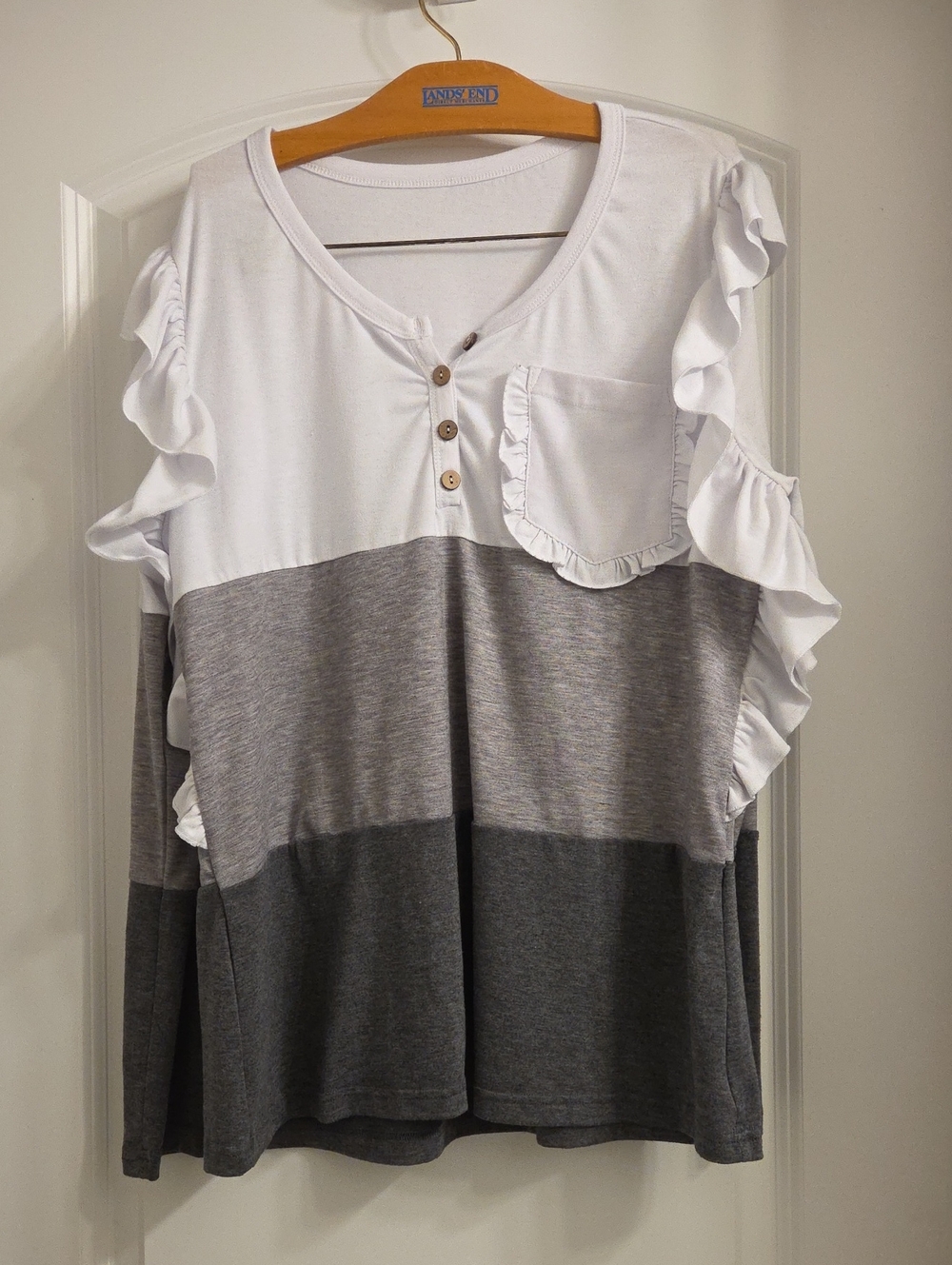 Women’s Colorblock Ruffle Sleeve Henley Top - White & Gray